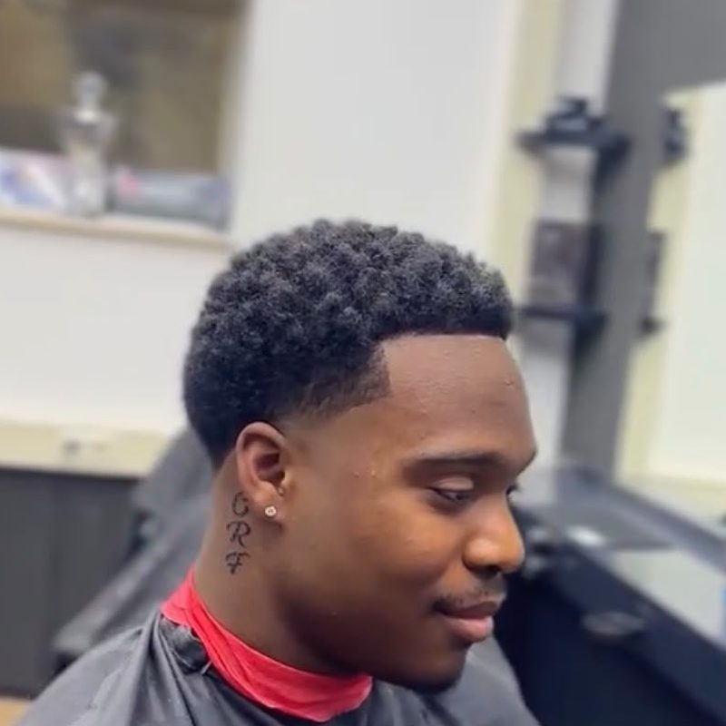 Krullen met low fade